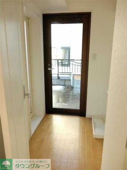 玄関　★お問い合わせはタウンハウジング町田店まで★