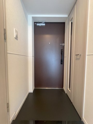 玄関　他部屋参照写真