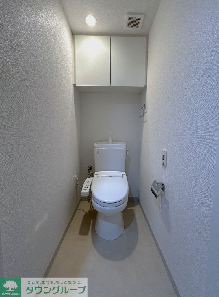 トイレ　トイレ（クリーニング前）