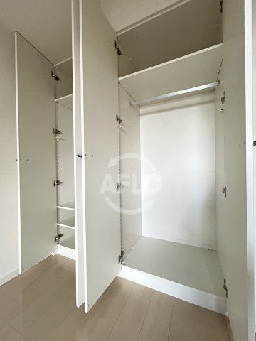 収納　グランドメゾン京町堀タワー　収納