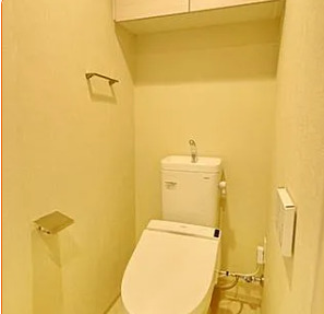 トイレ　※反転タイプの写真を使用しています。