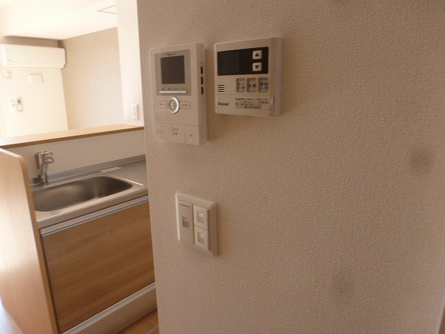 セキュリティ　写真は102号室です（参考）