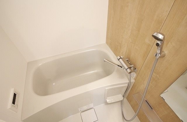 バス・シャワールーム　※同物件別部屋参照