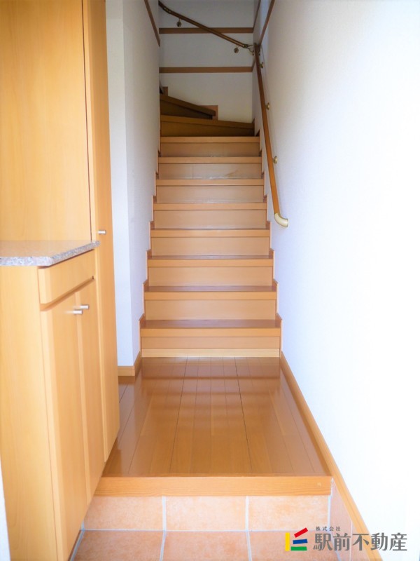 玄関　靴の収納しっかりあります。