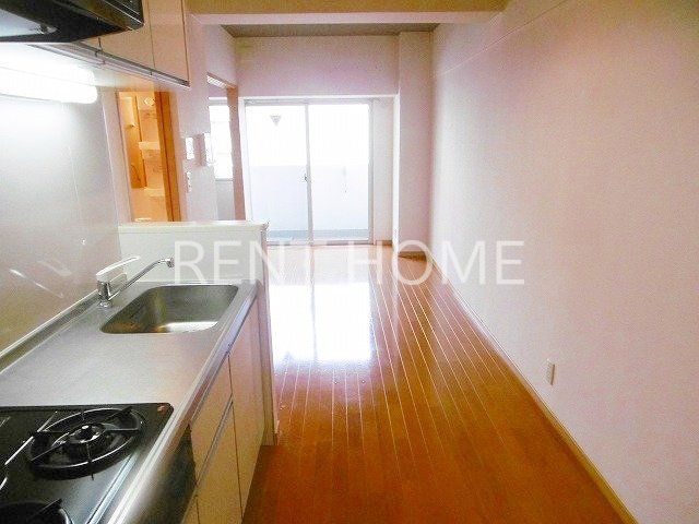 居室・リビング　キッチン