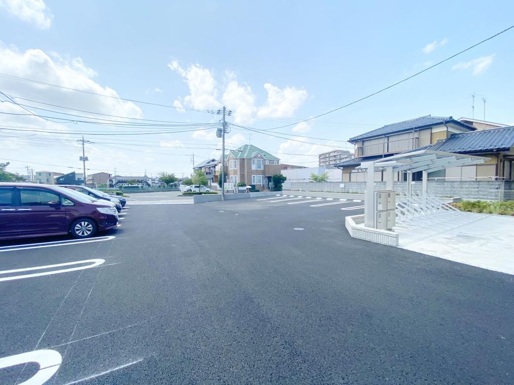 駐車場　駐車場