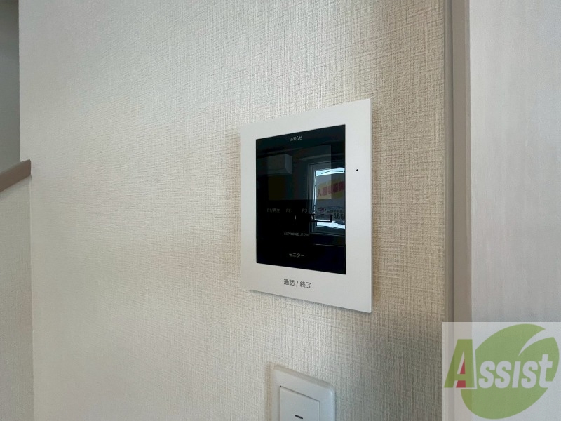 セキュリティ　ＴＶモニター付インターホンです。来客者の顔が見えるので安心！