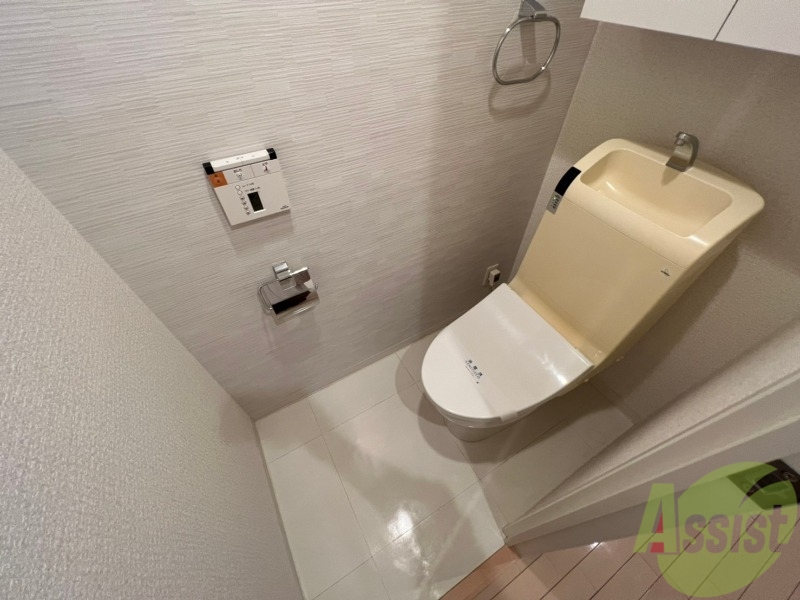 トイレ　こちらはトイレです。清潔感があり、安心して使用できます。