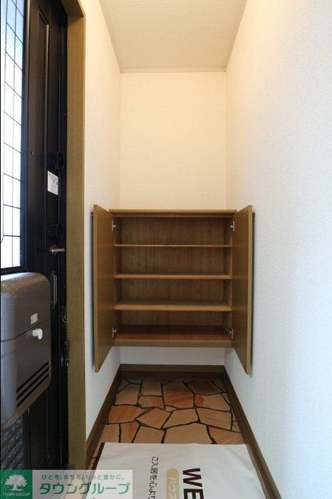 玄関　※別号室参考写真です