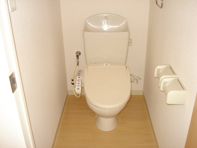 トイレ　シャワー付トイレ