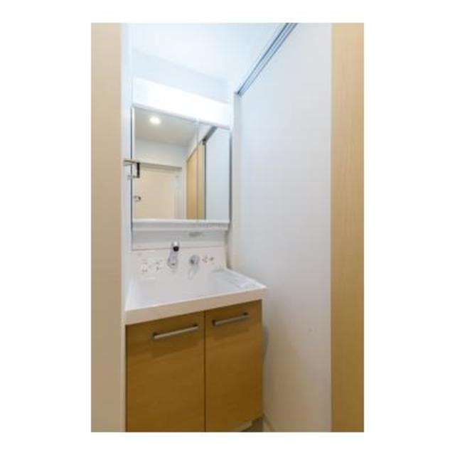 洗面設備　※写真は同タイプ住戸です。