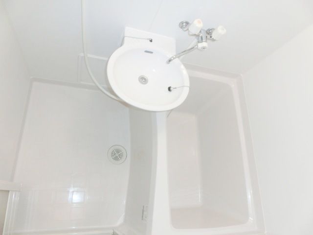 バス・シャワールーム　きれいなバスルーム
