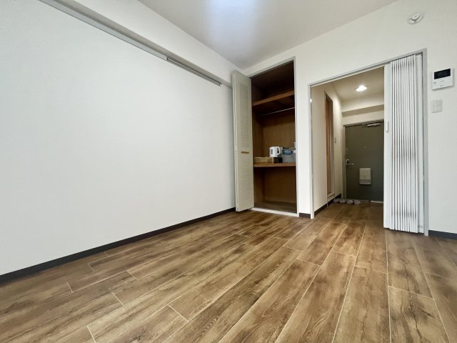 居室・リビング　洋室7帖の大きな１K！