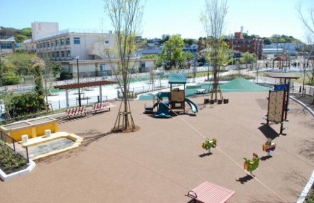 公園　玉川中町公園（公園）まで714m