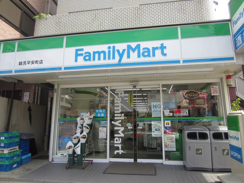 コンビニ　ファミリーマート（コンビニ）まで244m