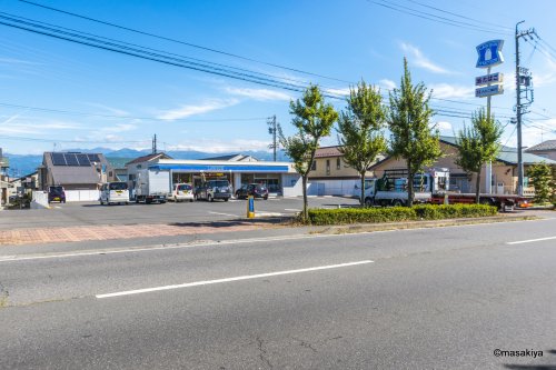 コンビニ　ローソン 長野稲田三丁目店（コンビニ）まで748m