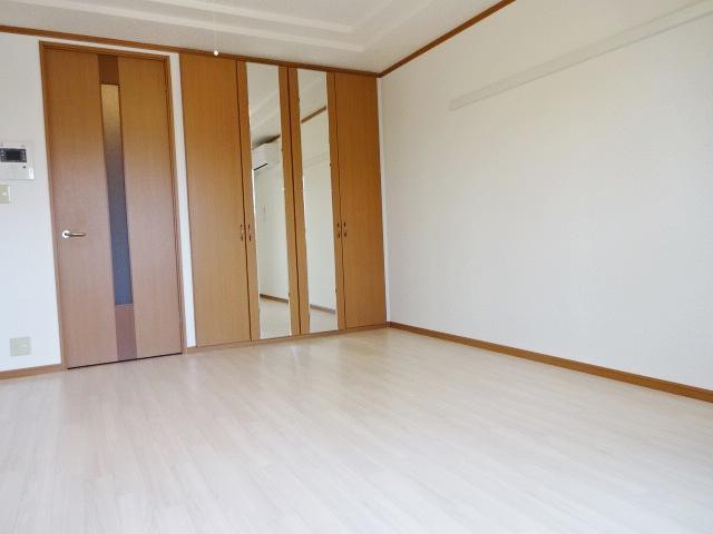 居室・リビング　◆不動産すまラボの新プラン◆入居時の費用負担が0円で入居可能