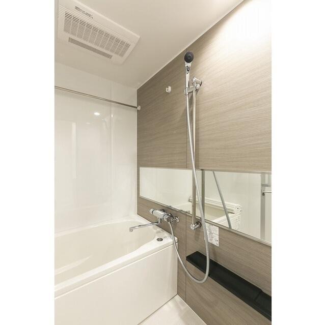 バス・シャワールーム　?