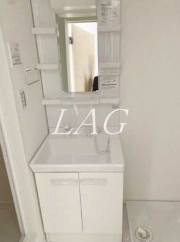 洗面設備　独立洗面台です。