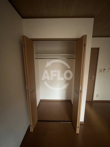 収納　ジークレフ野里　クローゼット