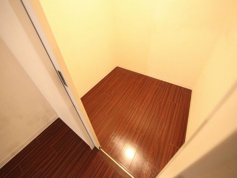 収納　ウォークインクローゼット（収納充実してます）