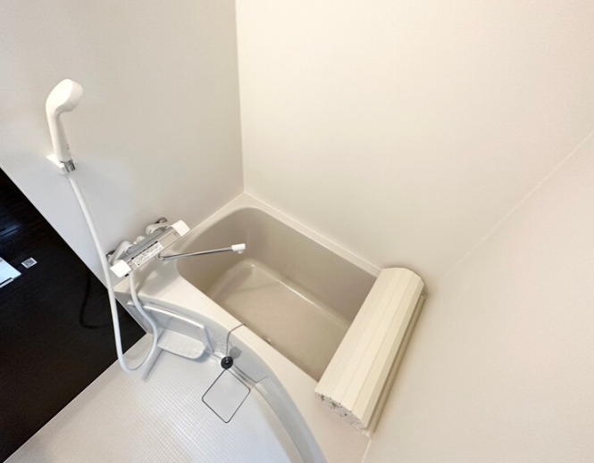 バス・シャワールーム　ラグゼナ横浜鶴見 ＊同タイプ・別部屋参考