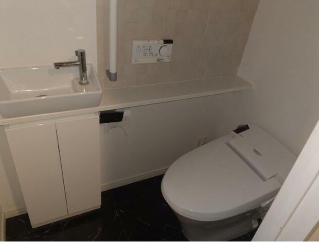 トイレ　参考写真