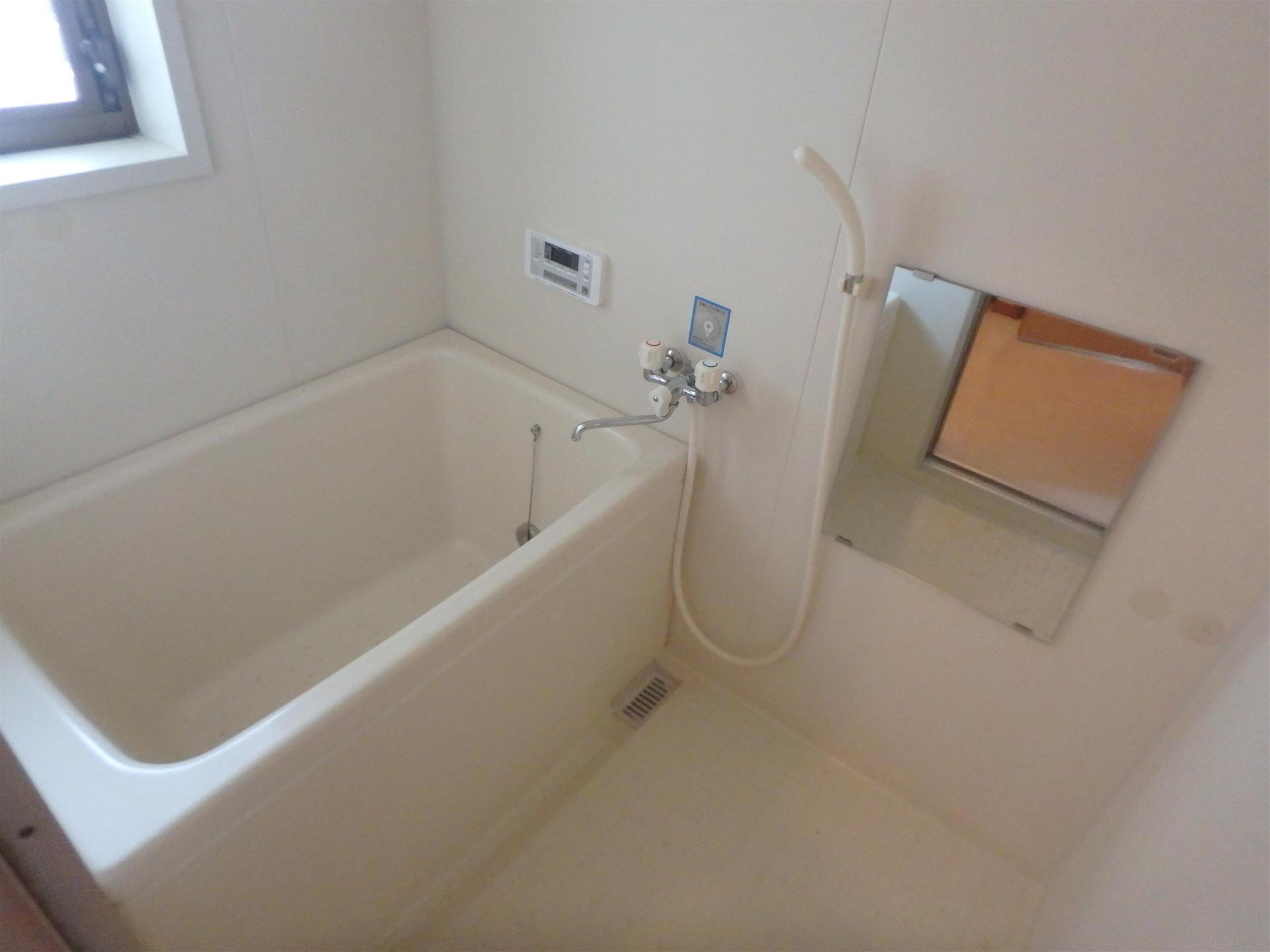 バス・シャワールーム　便利な追い焚き付バス♪