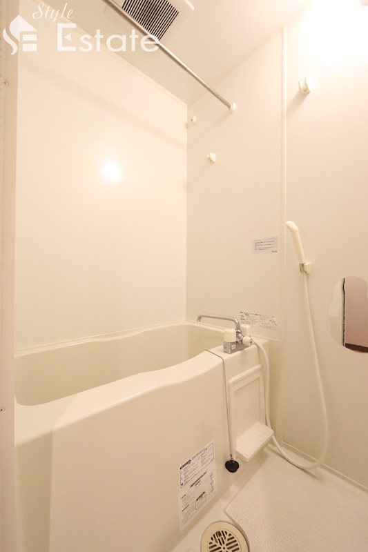 バス・シャワールーム　バスルーム