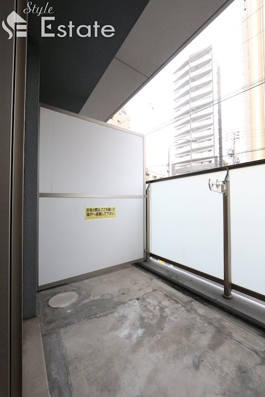 バルコニー　バルコニー