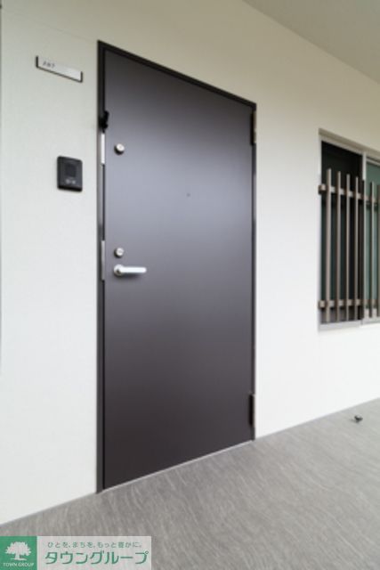 玄関　※写真は同タイプ住戸です。