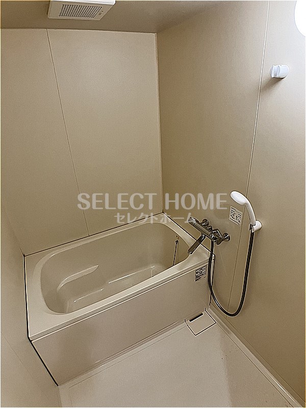 バス・シャワールーム　お風呂で日々の疲れを落としましょう