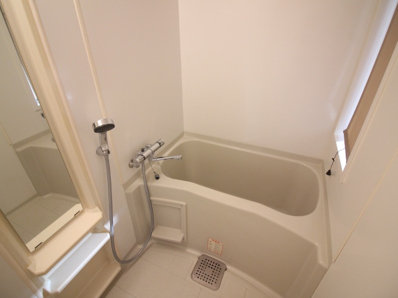 バス・シャワールーム　別号室イメージ