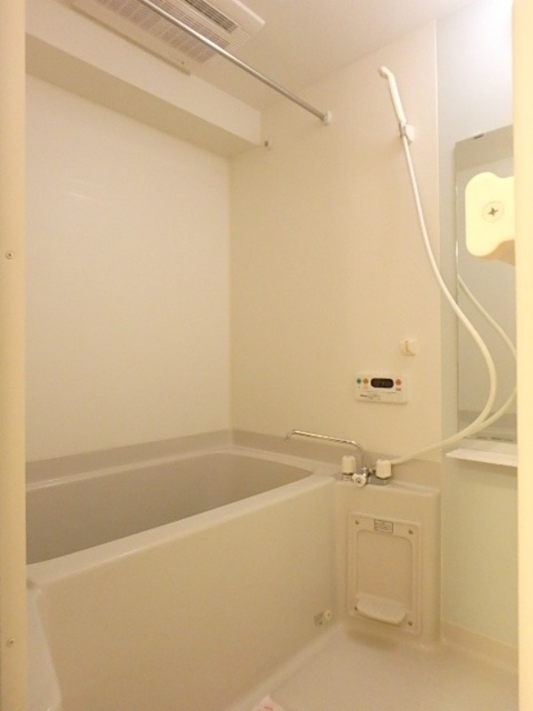 バス・シャワールーム　図面と現状に相違がある場合には現状を優先