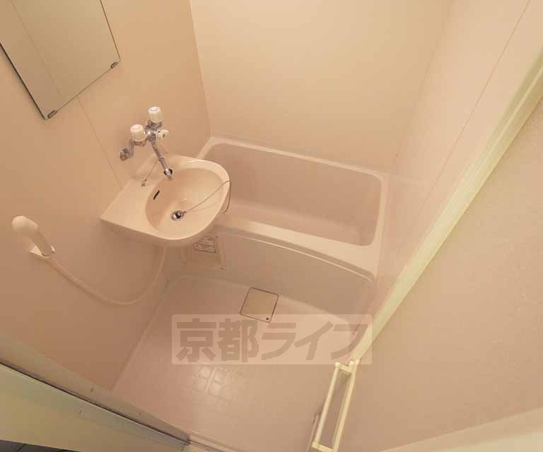 バス・シャワールーム　・お問い合わせは京都ライフまで・