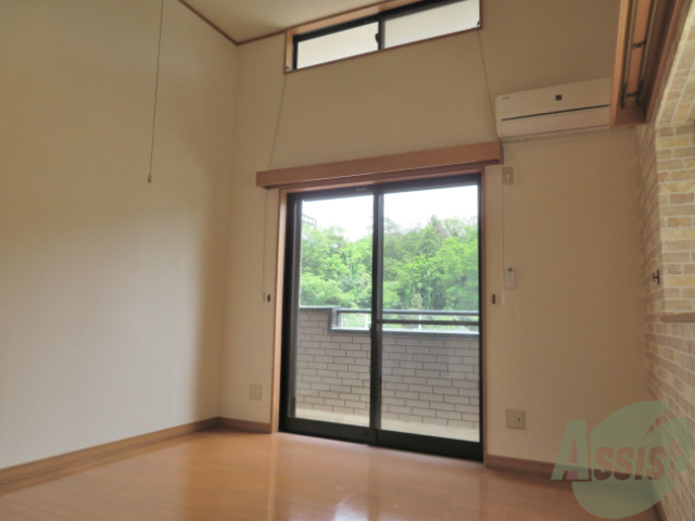 その他部屋・スペース　お部屋の天井も高く開放感がありますね。