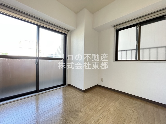 その他　２面採光なので、明るく風通しのよい過ごしやすいお部屋です♪
