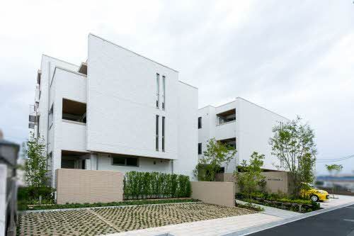 建物外観　積水ハウス施工のシャーメゾンです。