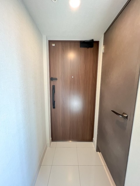 玄関　※写真は同タイプ住戸です。