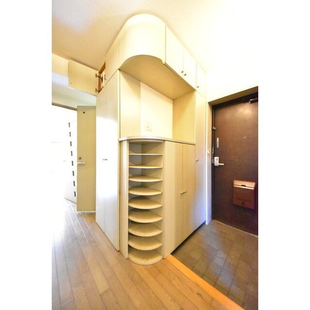 その他部屋・スペース　明るい色調の室内です