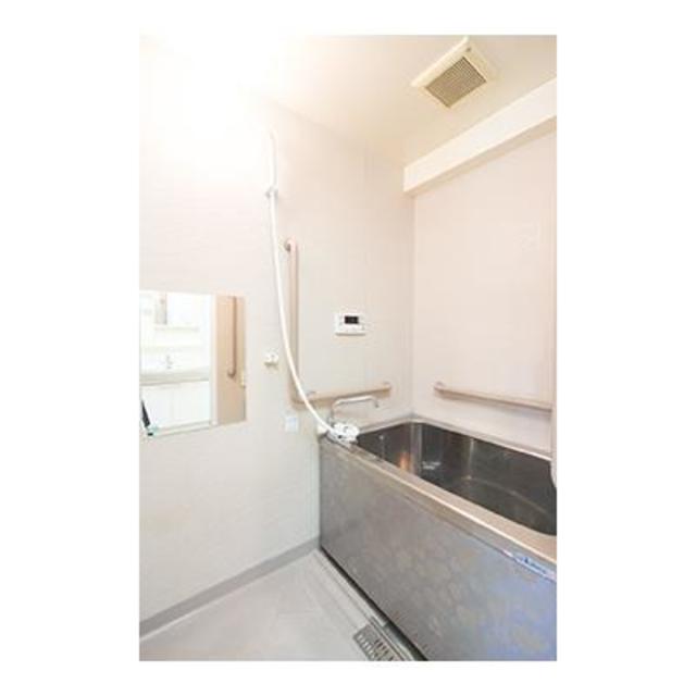 バス・シャワールーム　※写真は同タイプ住戸です。