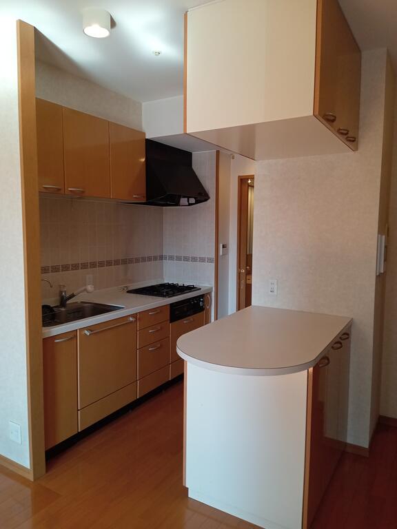 キッチン　ゆとり感のあるキッチンスペース