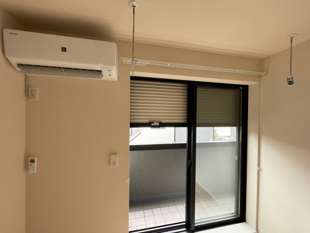その他設備　※エアコン・室内物干し・シャッター！