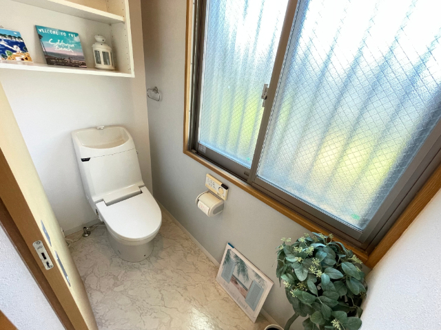 トイレ　トイレ