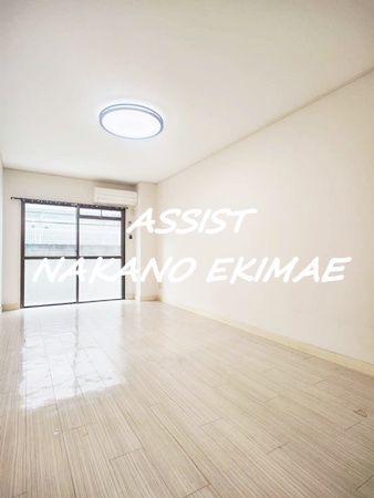 居室・リビング　すぐに内見可能です！！