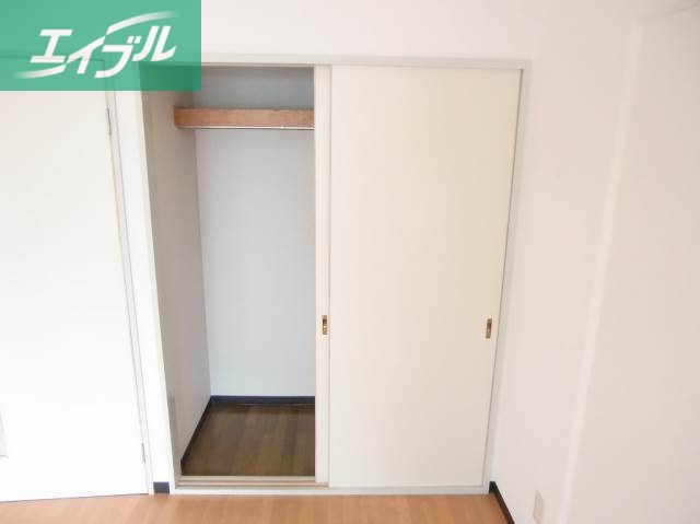 収納　クローゼット