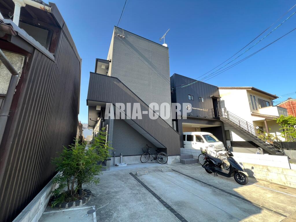 建物外観　2018年完成、大手ハウスメーカー施工デザイナーズ