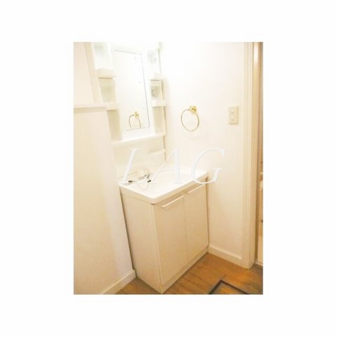 洗面設備　洗面台です。