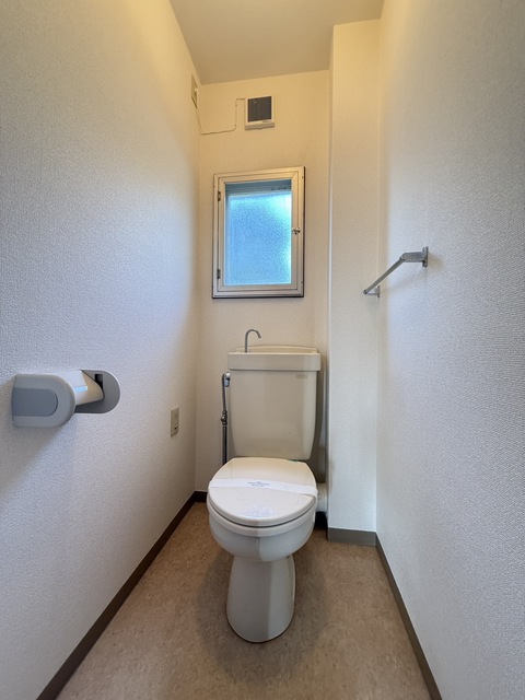 トイレ　別部屋参考写真です