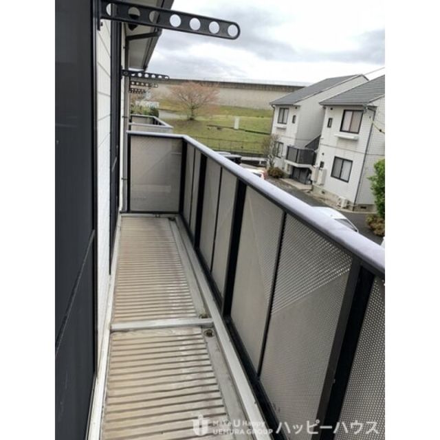 その他　【バルコニー】別系統のお部屋になります。現状を優先します。内